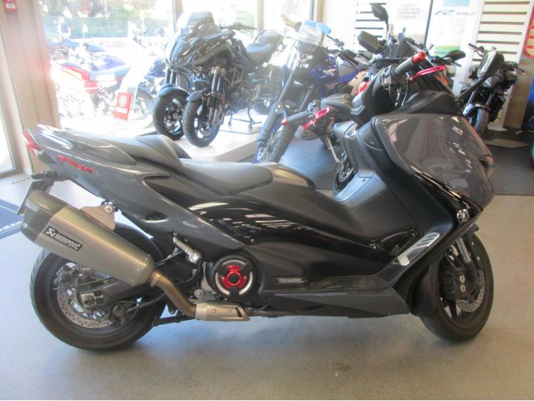 YAMAHA T-MAX 560 TECH MAX
